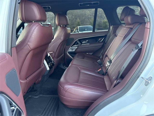 Used 2023 Land Rover Range Rover SE image 25
