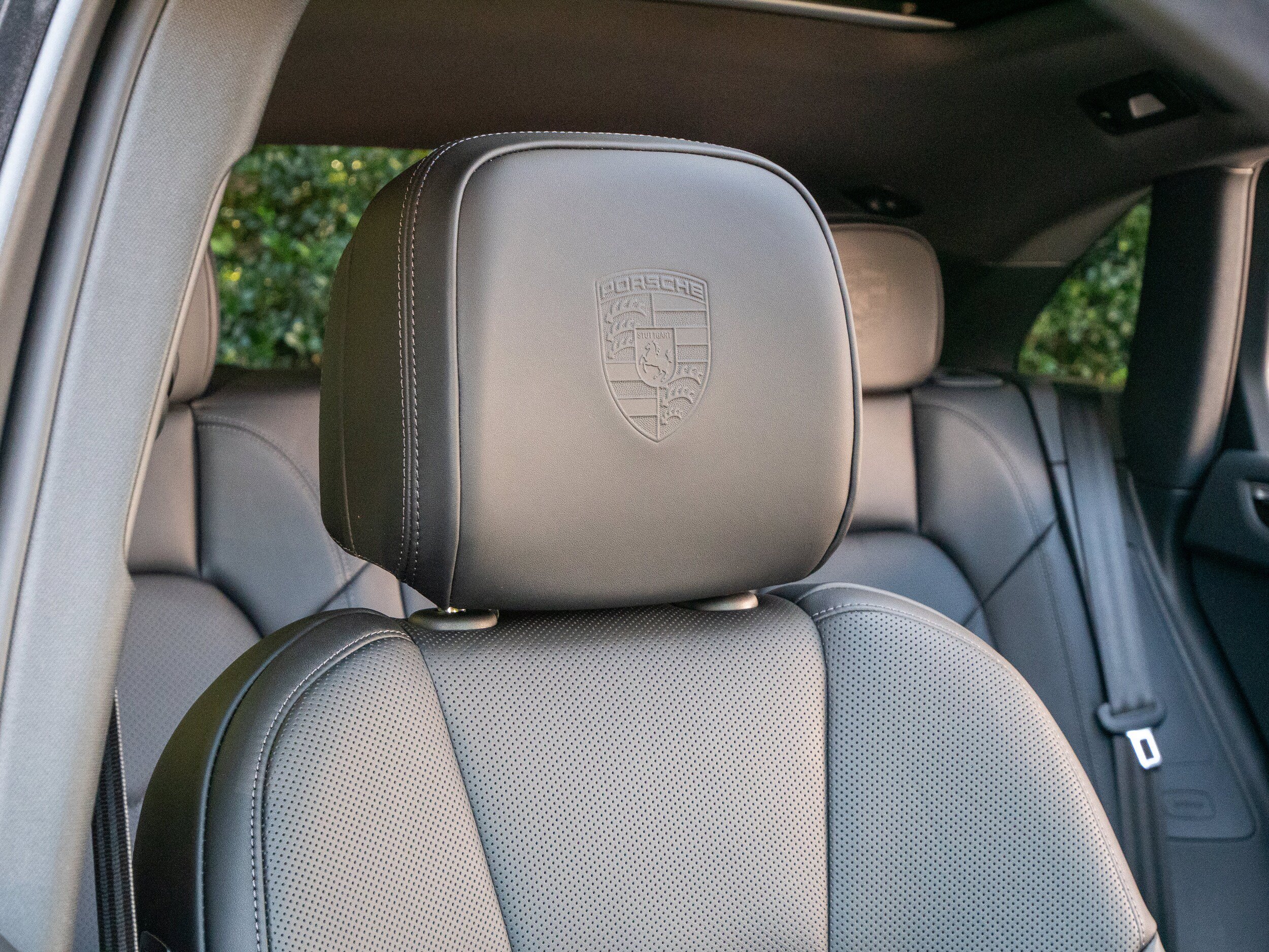 Certified 2026 Porsche Macan AWD/4WD image 30