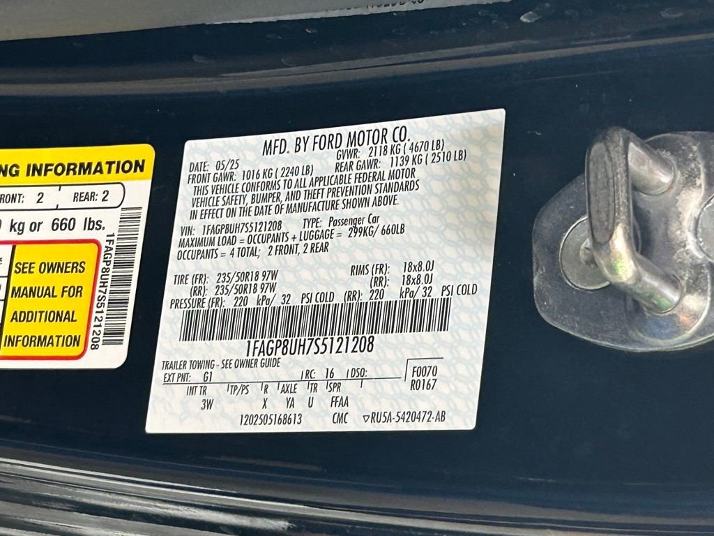 Used 2025 Ford Mustang Premium image 40