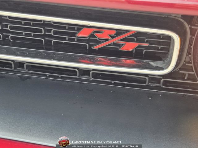 Used 2017 Dodge Challenger R/T w/ Cold Weather Group RWD image 10