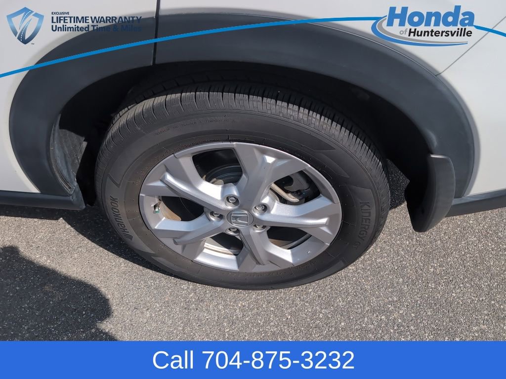 Used 2024 Honda HR-V LX image 10