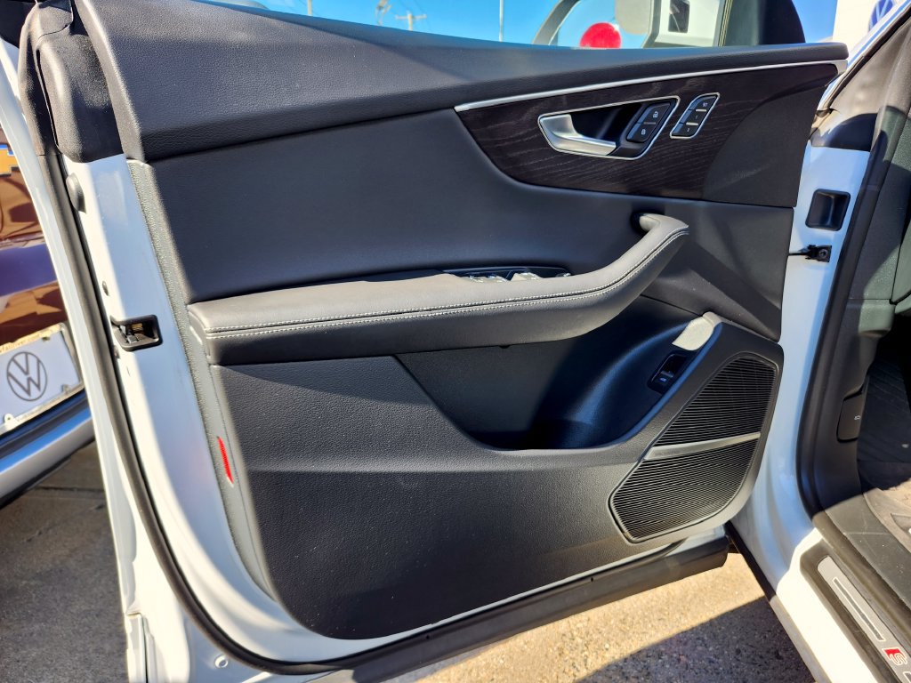 Certified 2023 Audi Q8 Premium Plus w/ Premium Plus Package AWD/4WD image 12