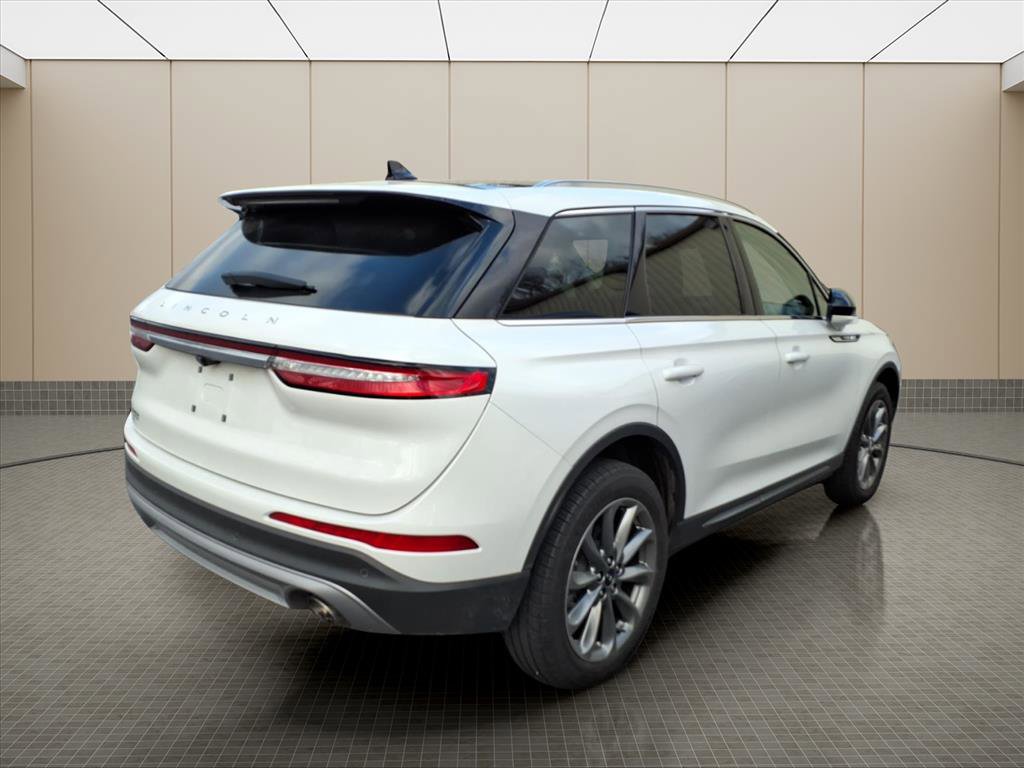 Used 2021 Lincoln Corsair AWD w/ Premium Package image 6