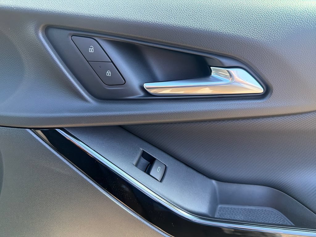 New 2027 Chevrolet Equinox LT AWD/4WD image 21