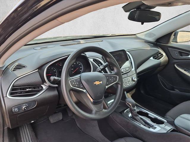 Used 2025 Chevrolet Malibu LT FWD image 10
