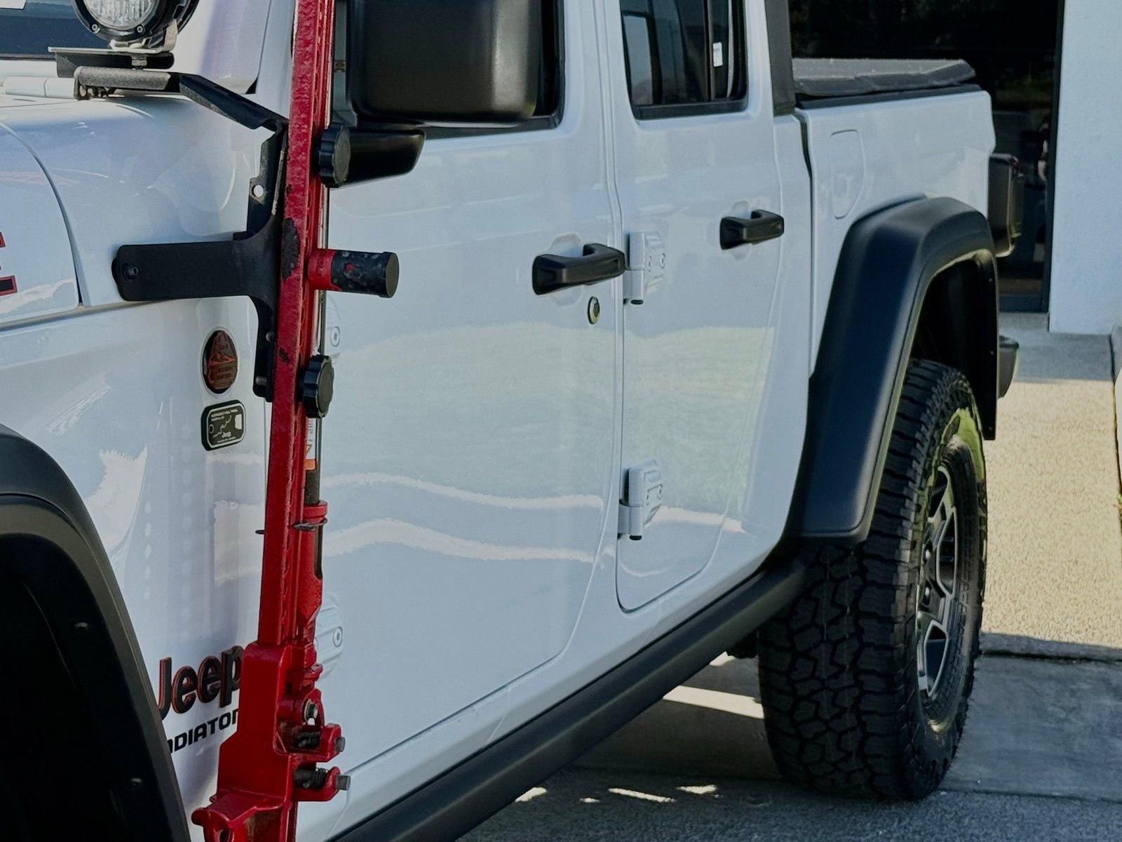 Used 2021 Jeep Gladiator Mojave AWD/4WD image 4