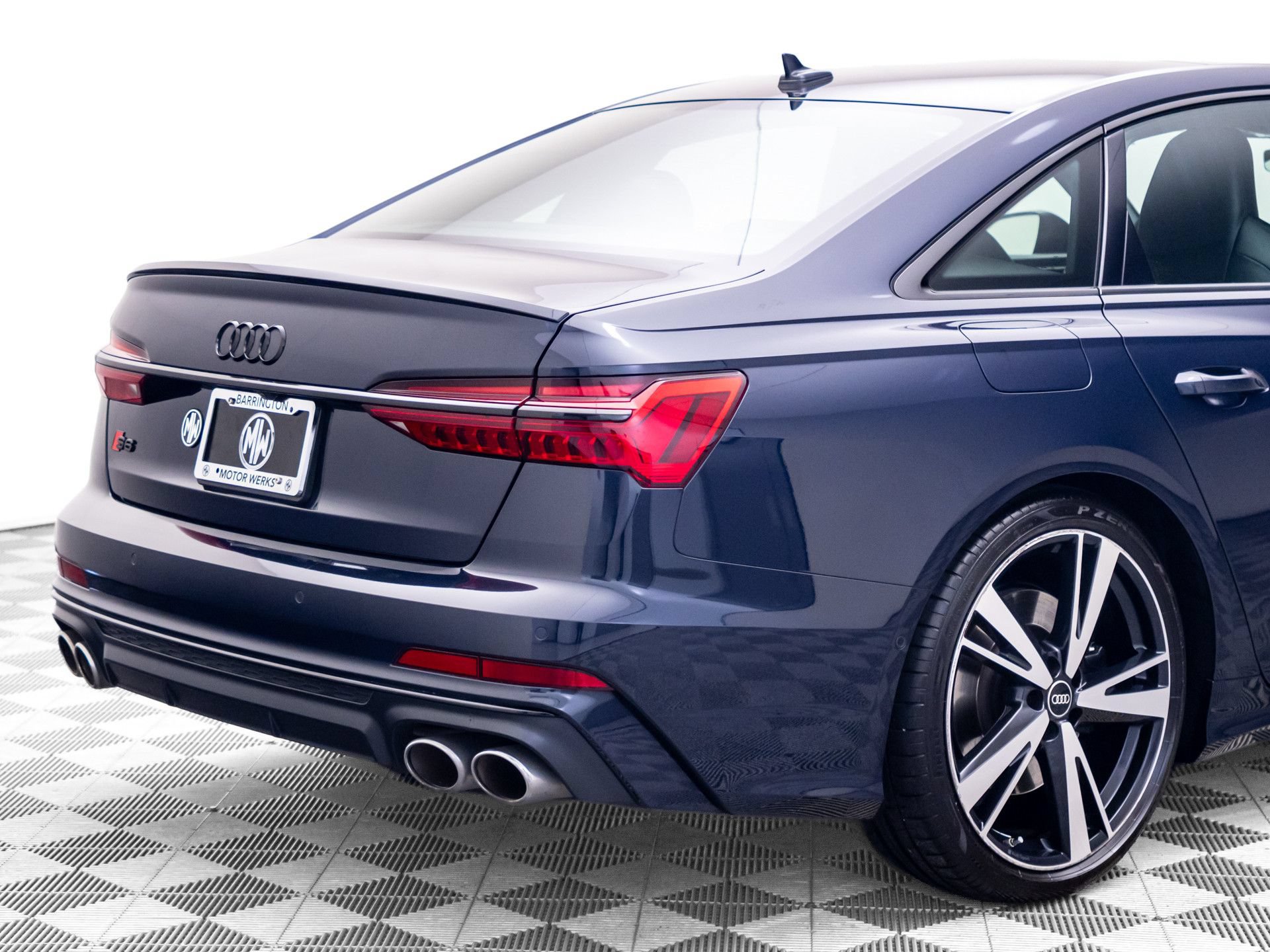 Used 2022 Audi S6 Premium Plus w/ S6 Executive Package AWD/4WD image 34