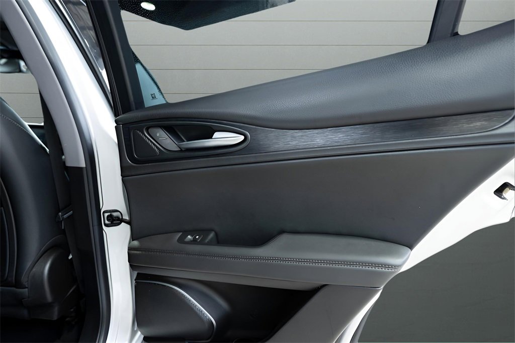 Used 2021 Alfa Romeo Stelvio Sprint w/ Nero Edizione image 29