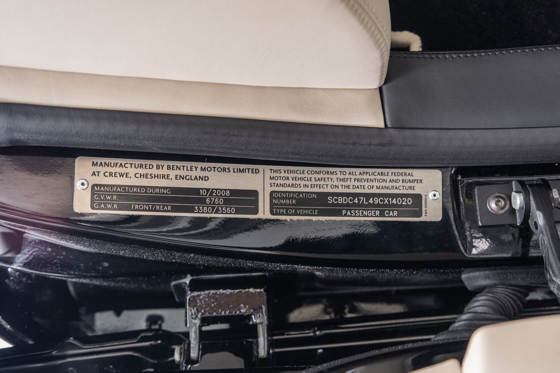 Used 2009 Bentley Azure RWD image 20