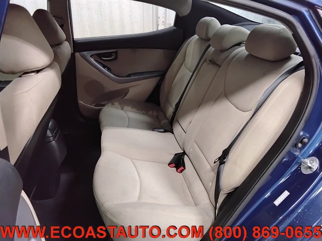 Used 2016 Hyundai Elantra SE w/ Option Group 02 FWD image 13