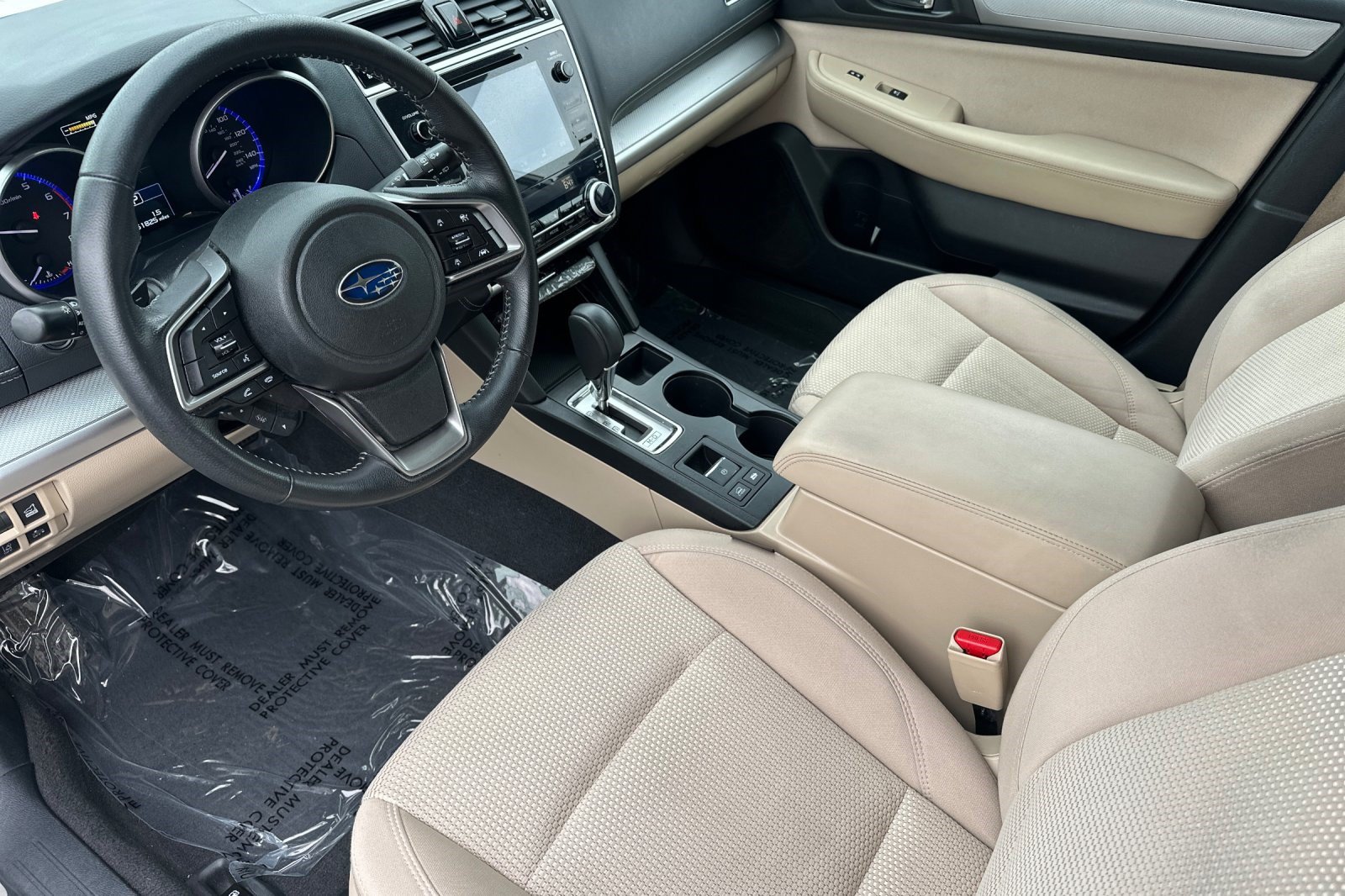 Used 2019 Subaru Outback 2.5i Premium w/ Popular Package #2 AWD/4WD image 4