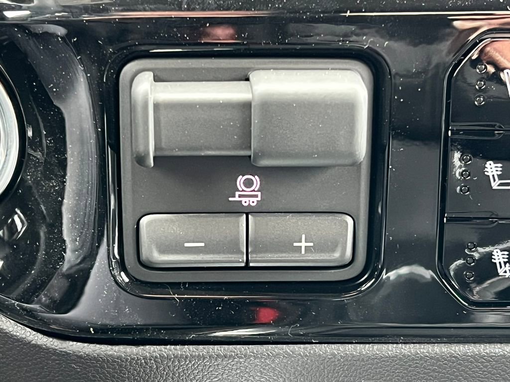 New 2026 GMC Sierra 2500 SLT w/ SLT Premium Package image 39