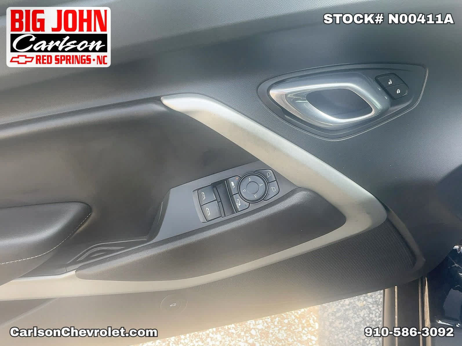 Used 2017 Chevrolet Camaro SS RWD image 30
