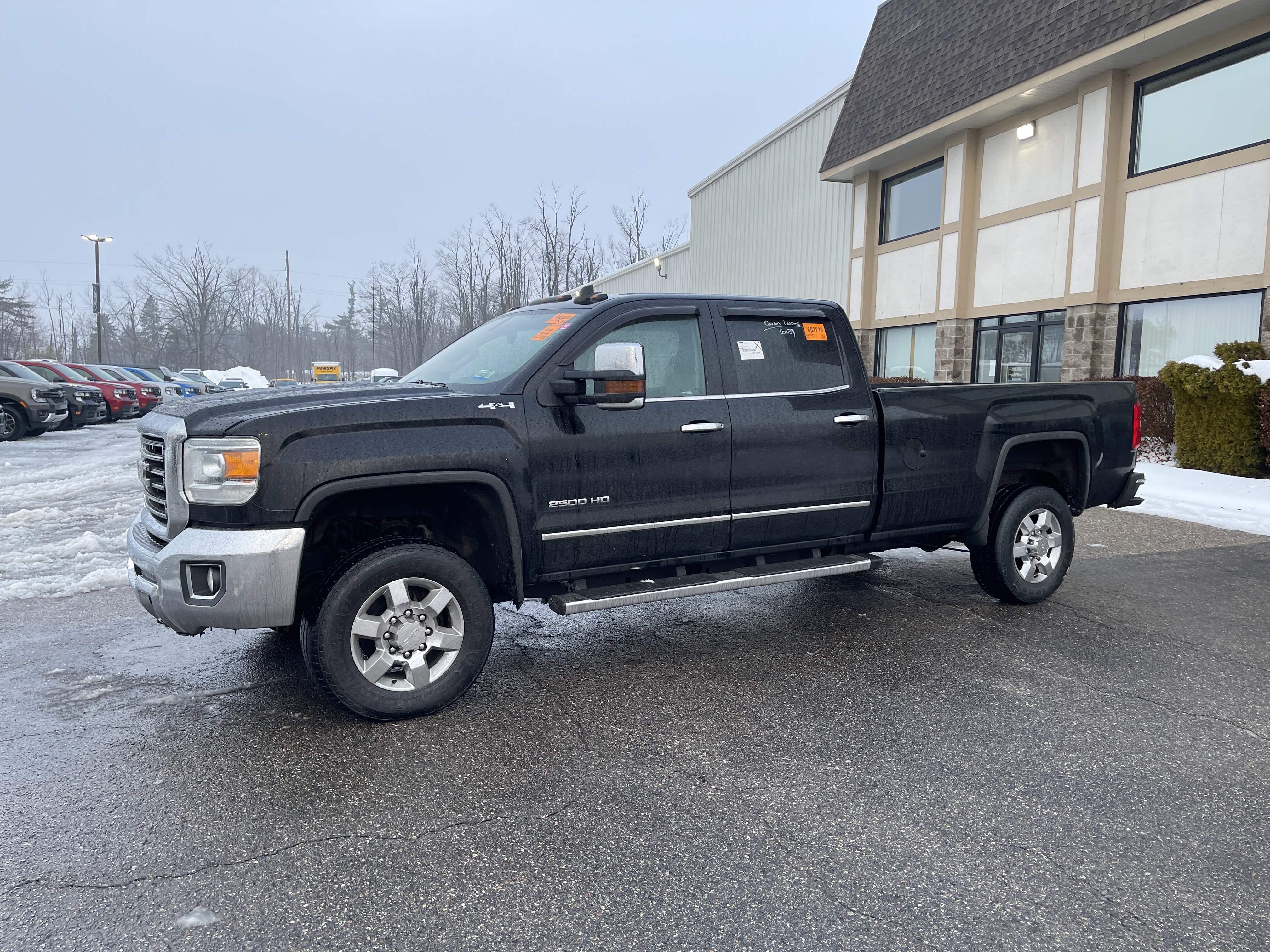 Used 2019 GMC Sierra 2500 SLT w/ Snow Plow Prep Package image 8