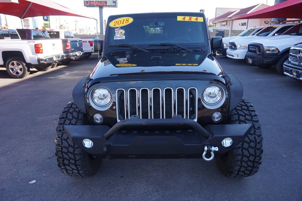 Used 2018 Jeep Wrangler Unlimited Sahara AWD/4WD image 9