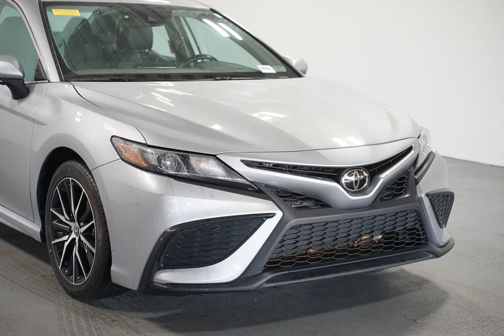 Certified 2024 Toyota Camry SE image 4