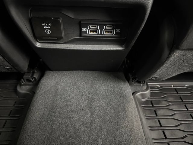 Used 2023 Jeep Grand Cherokee Altitude AWD/4WD image 31