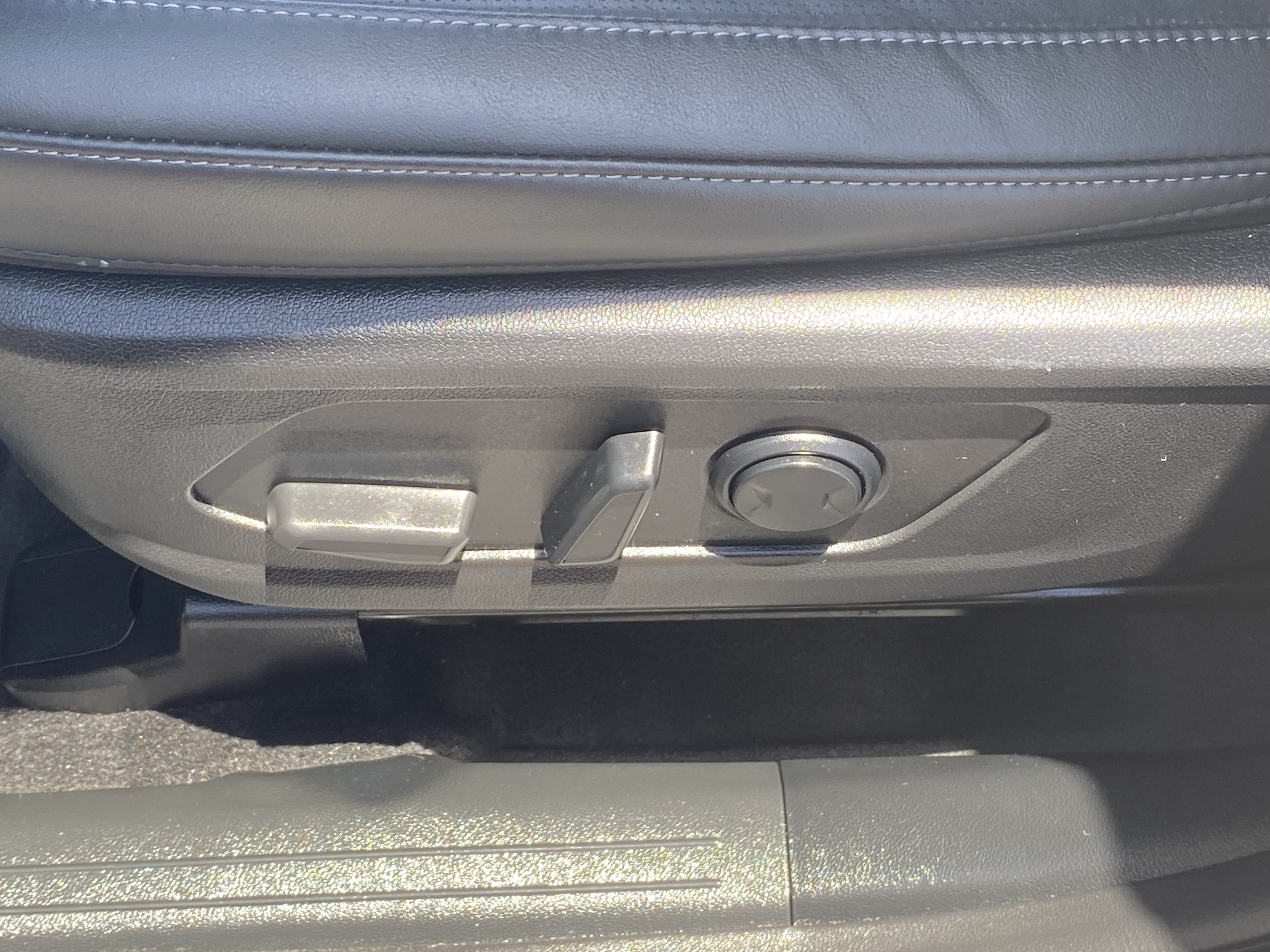 Certified 2025 Kia Sorento SX AWD/4WD image 20