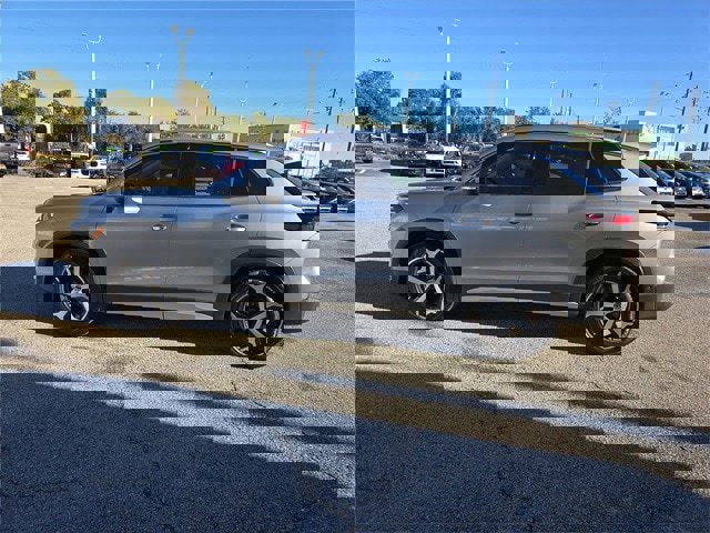 New 2026 Volkswagen Tiguan SE image 4