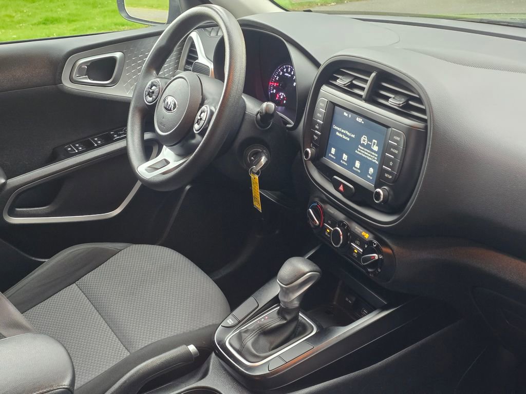 Used 2020 Kia Soul LX image 17