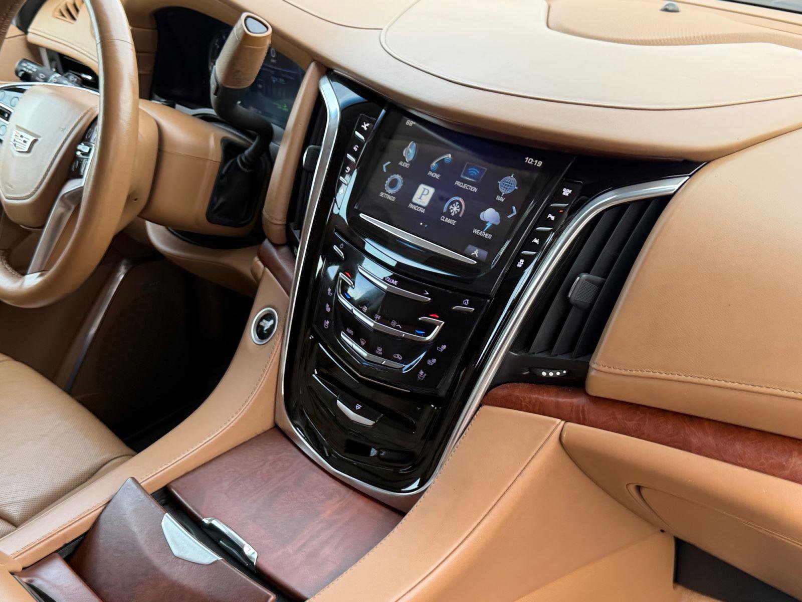Used 2016 Cadillac Escalade Platinum AWD/4WD image 54