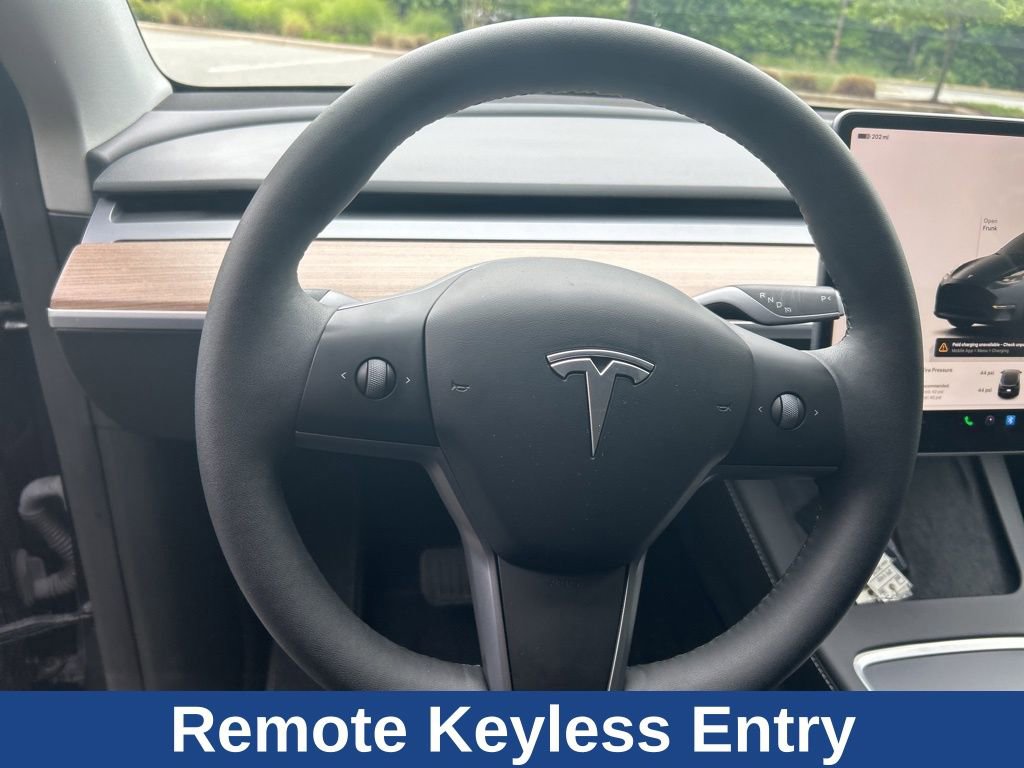 Used 2024 Tesla Model Y Long Range AWD/4WD image 9