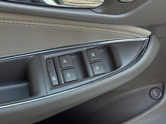 Used 2018 Chevrolet Cruze Premier image 16