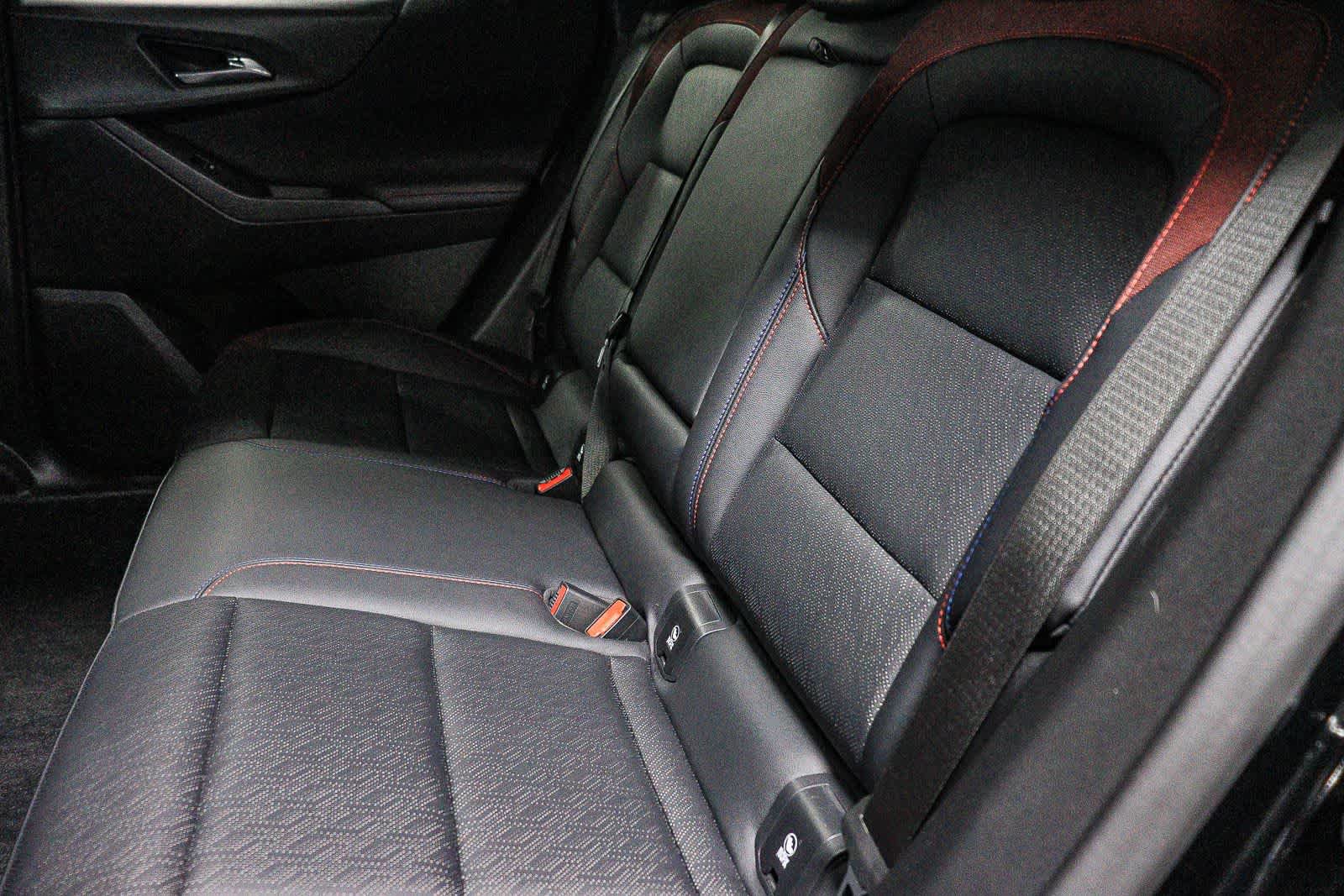 Used 2025 Chevrolet Equinox RS w/ Safety and Technology Package FWD image 19