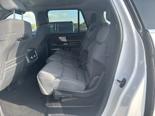 Used 2025 Ford Expedition Max Active RWD image 9