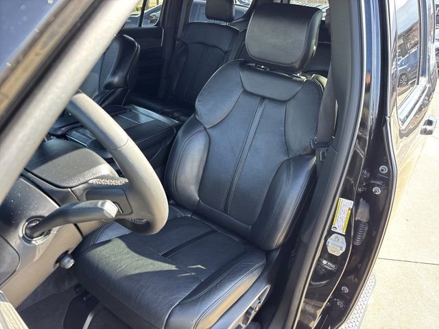 Used 2024 Jeep Wagoneer Series II w/ Flexible Seating Group image 22