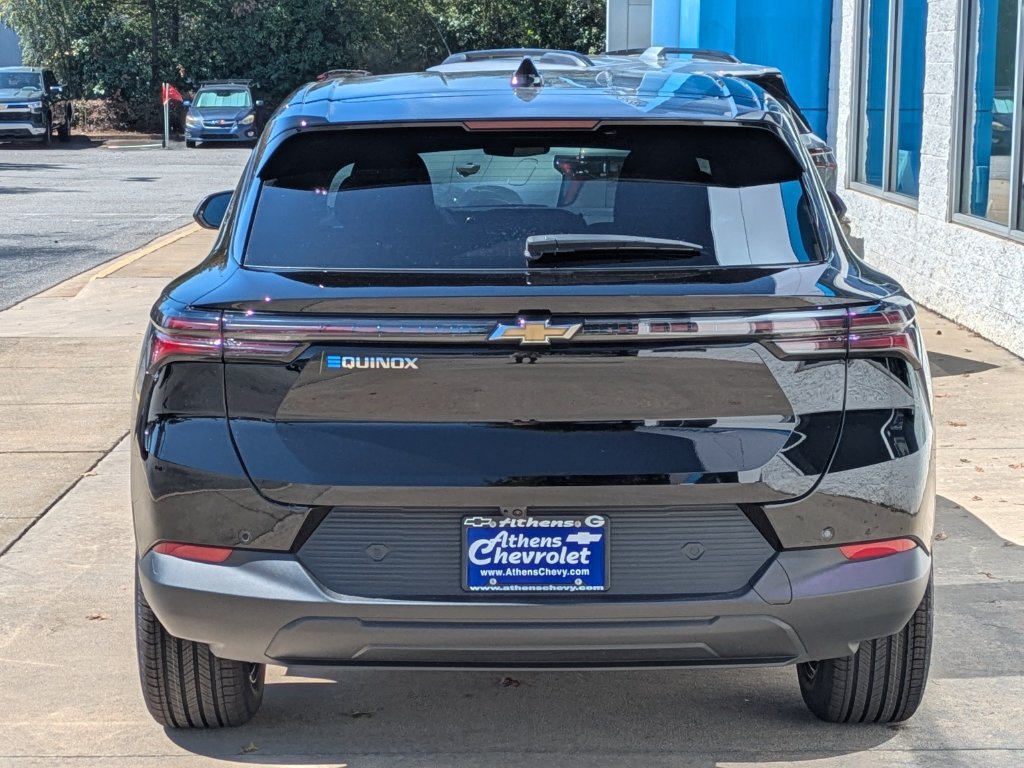 New 2026 Chevrolet Equinox EV LT FWD image 4