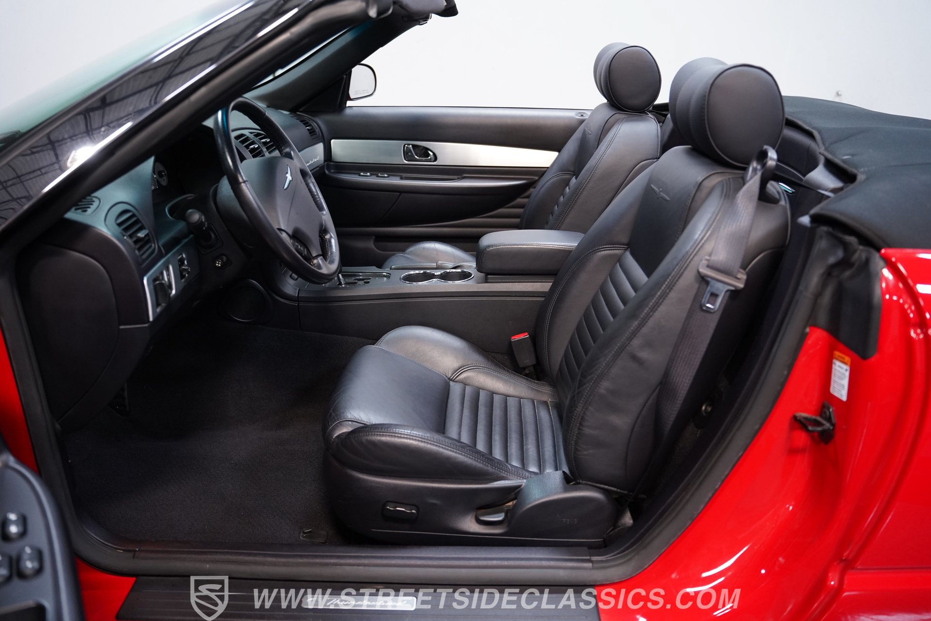 Used 2003 Ford Thunderbird RWD image 29