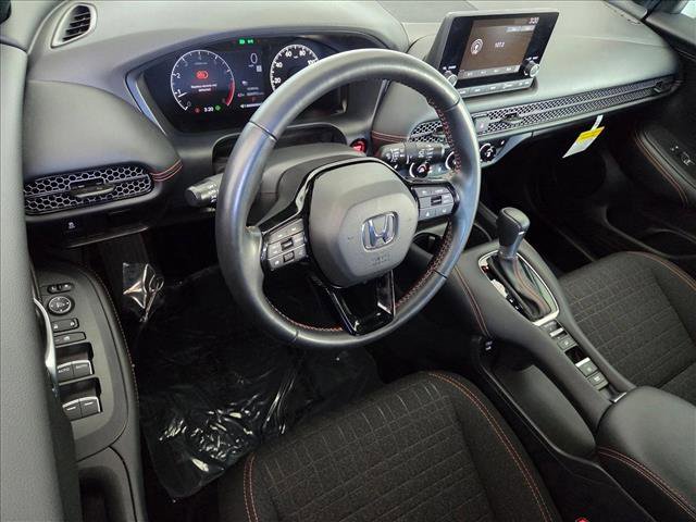 Used 2025 Honda HR-V Sport image 10