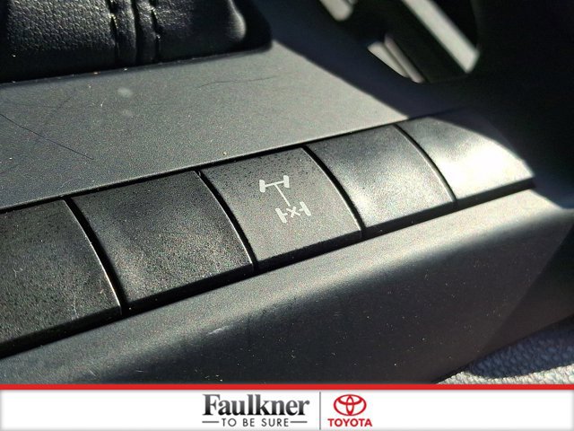 Certified 2024 Toyota Tacoma TRD Off-Road AWD/4WD image 24