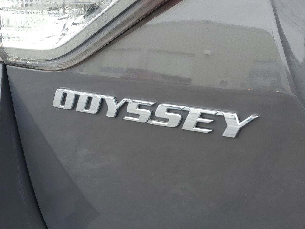 Used 2016 Honda Odyssey Touring Elite image 11