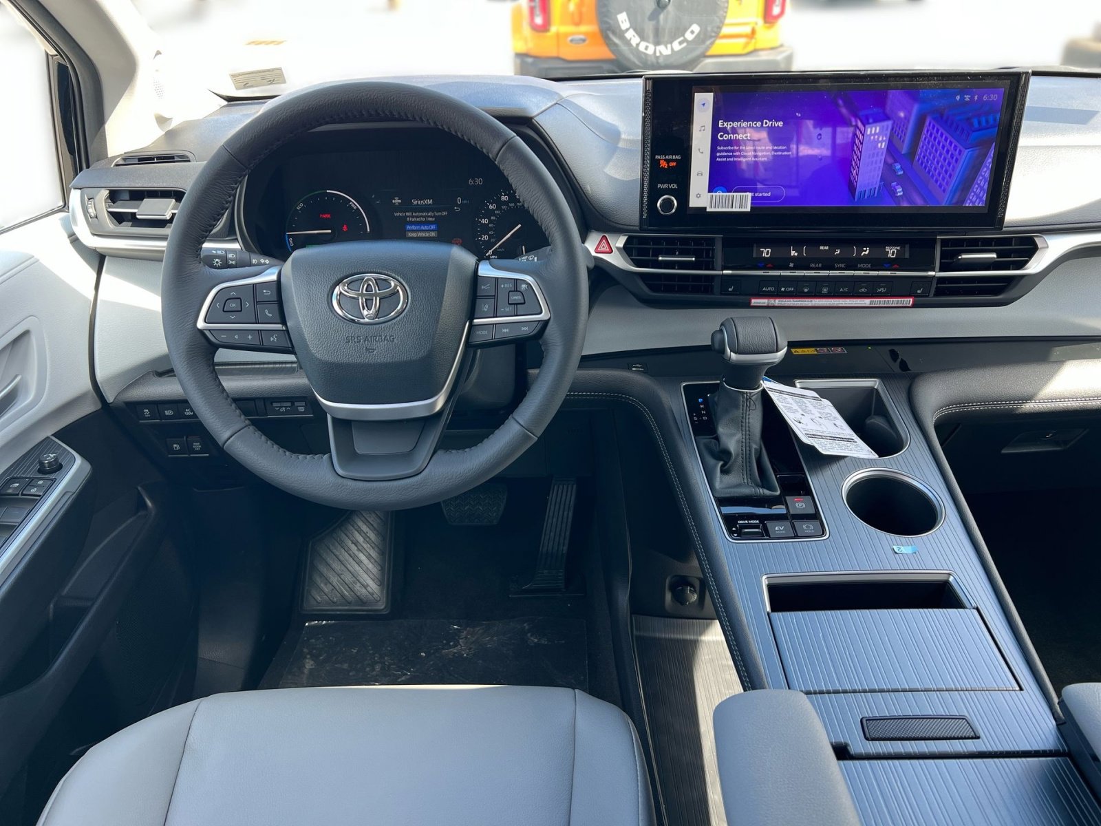 New 2026 Toyota Sienna XLE image 18