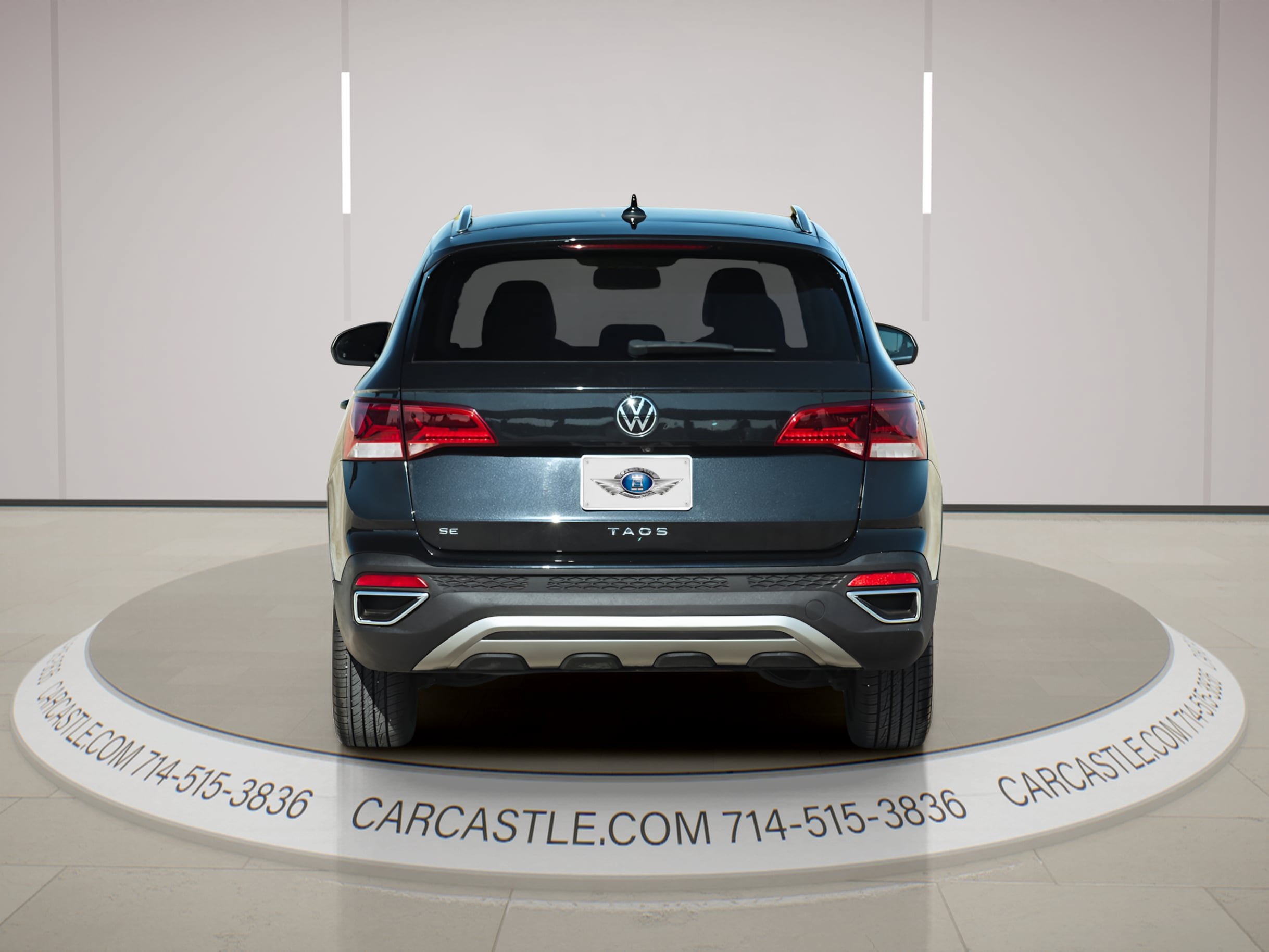 Used 2022 Volkswagen Taos SE FWD image 4