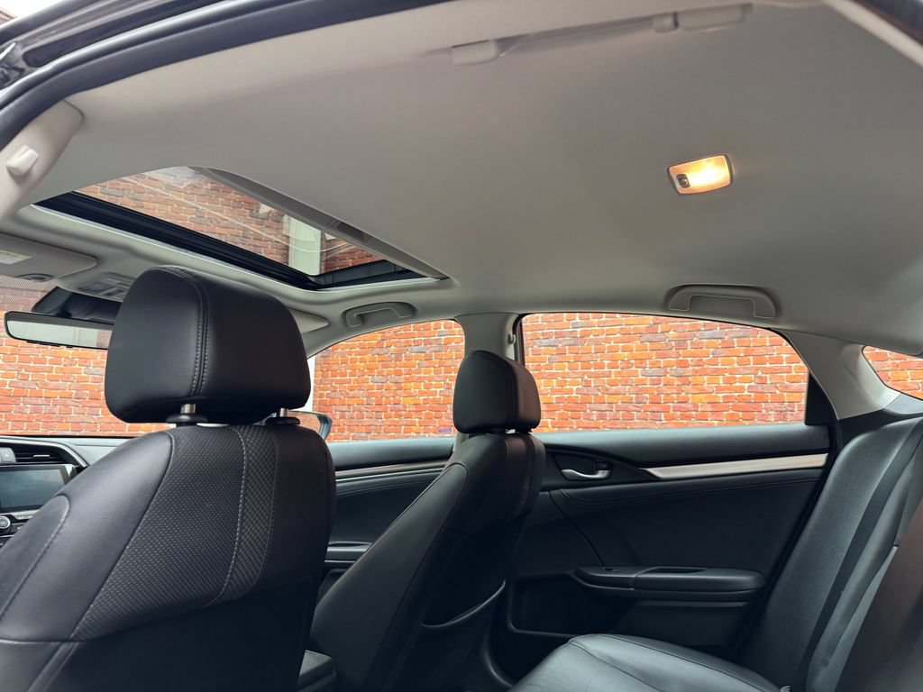 Used 2021 Honda Civic EX-L image 3