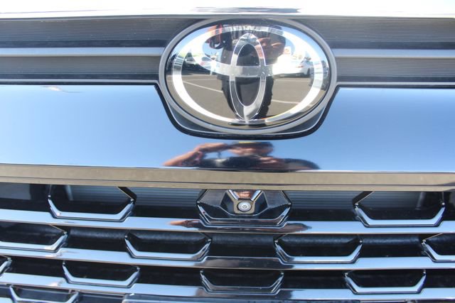 Certified 2025 Toyota Grand Highlander AWD image 6