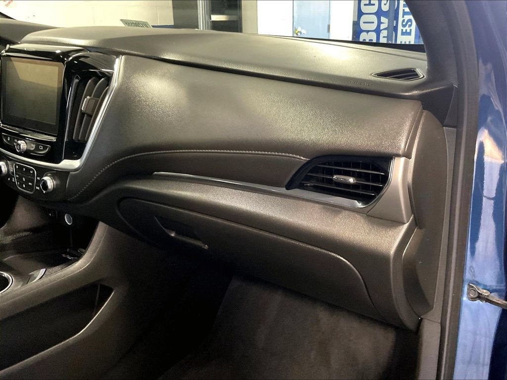 Used 2023 Chevrolet Traverse LT AWD/4WD image 13