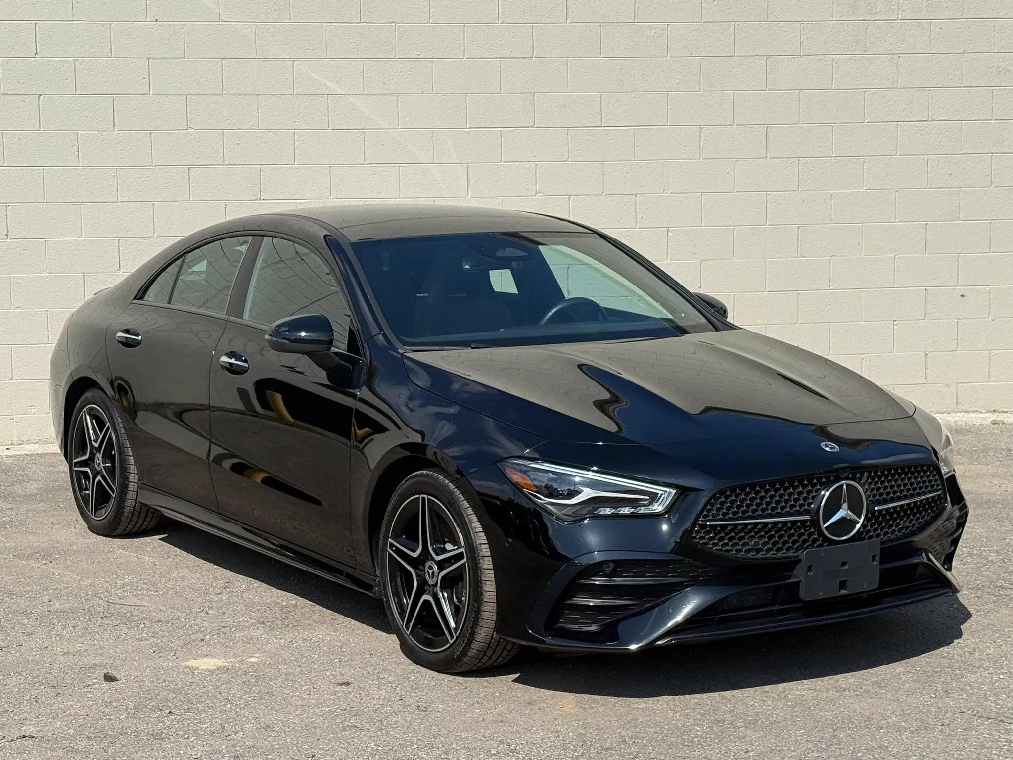 Used 2025 Mercedes-Benz CLA 250 4MATIC w/ AMG Night Package image 14
