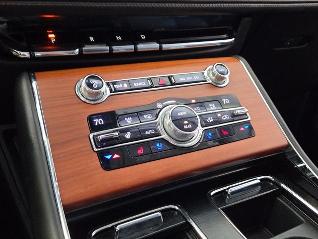 Used 2020 Lincoln Aviator Reserve w/ Equipment Group 202A AWD/4WD image 28