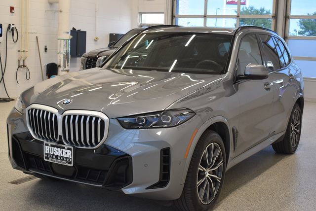 Used 2026 BMW X5 xDrive40i AWD/4WD image 9