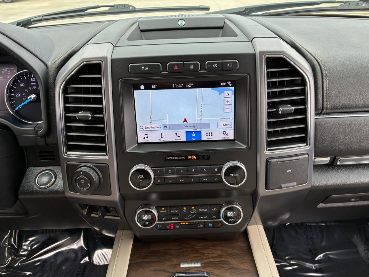 Used 2019 Ford Expedition Platinum image 25