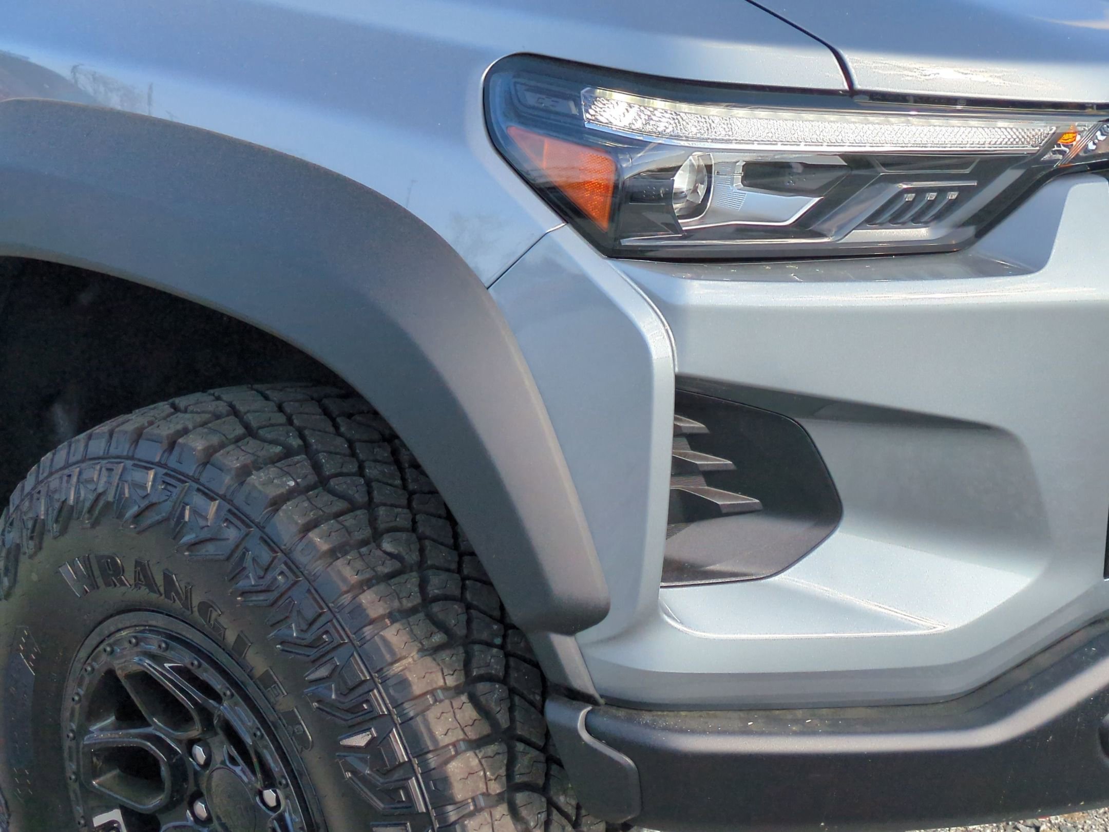 New 2026 Chevrolet Colorado ZR2 w/ ZR2 Bison Edition image 11