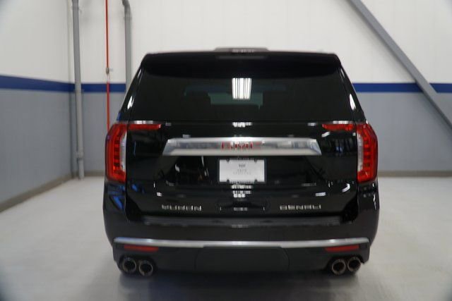 Used 2024 GMC Yukon XL Denali w/ Denali Reserve Package image 5