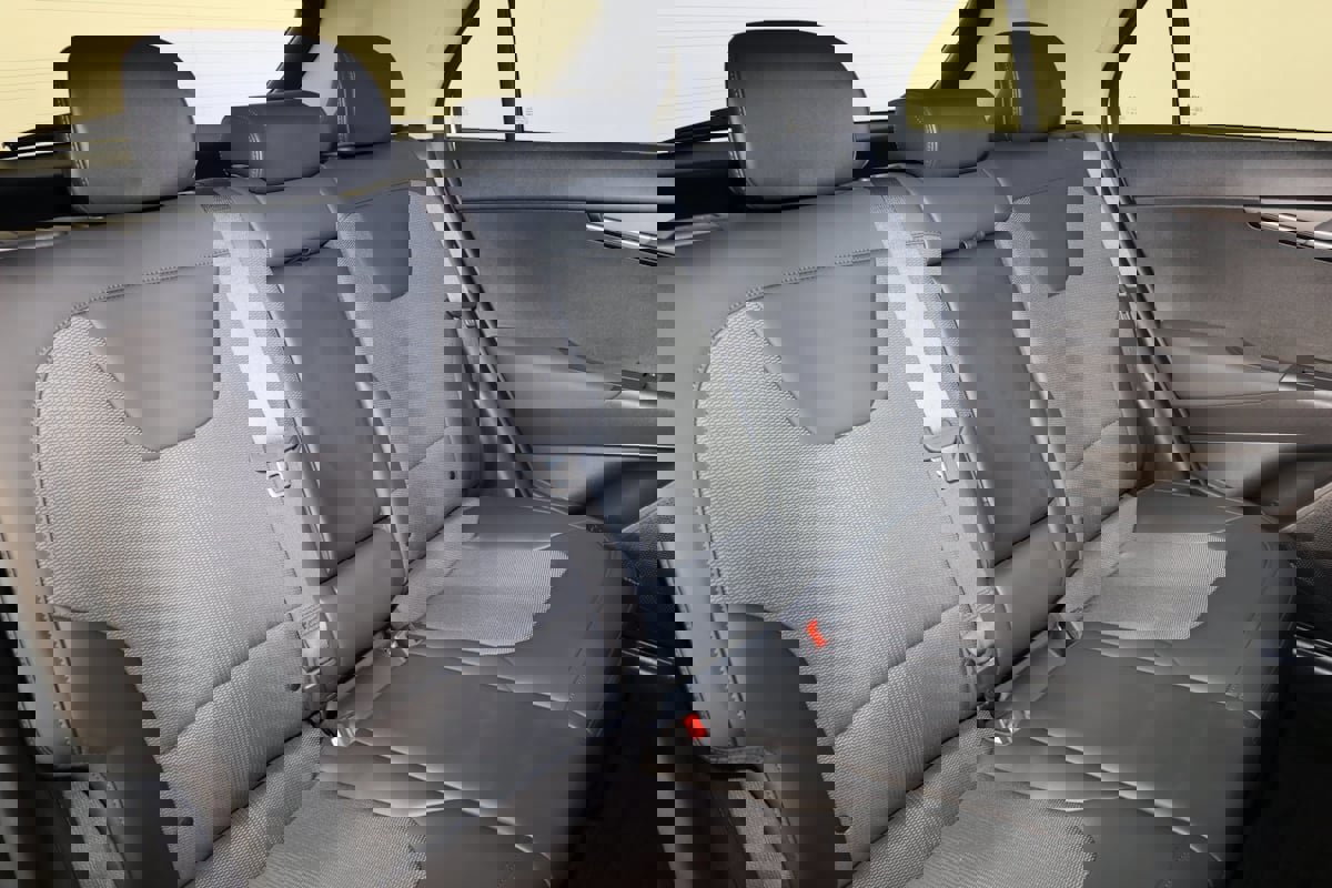 Used 2024 Kia Niro EX image 32