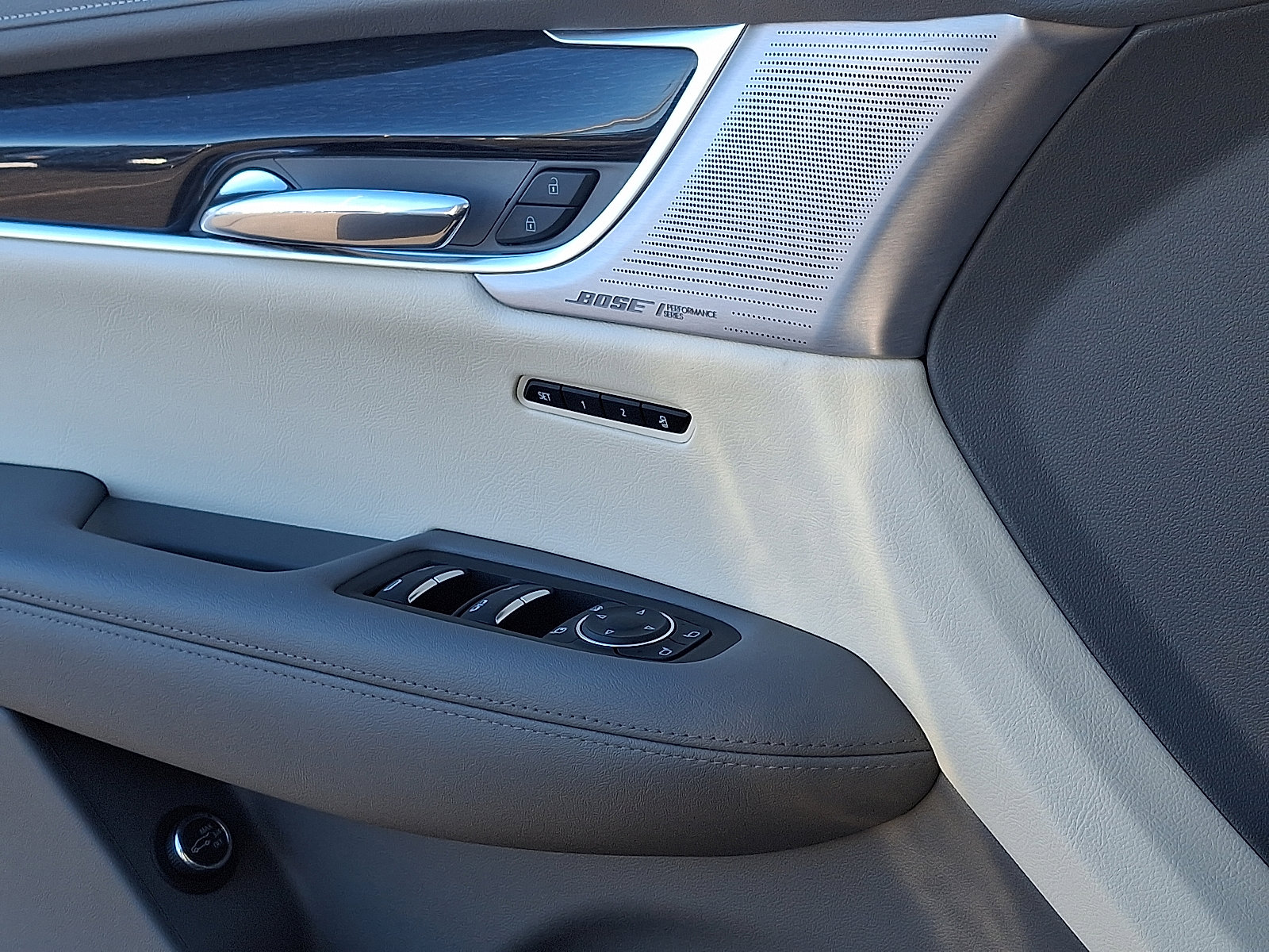 Certified 2023 Cadillac XT6 Premium Luxury image 14