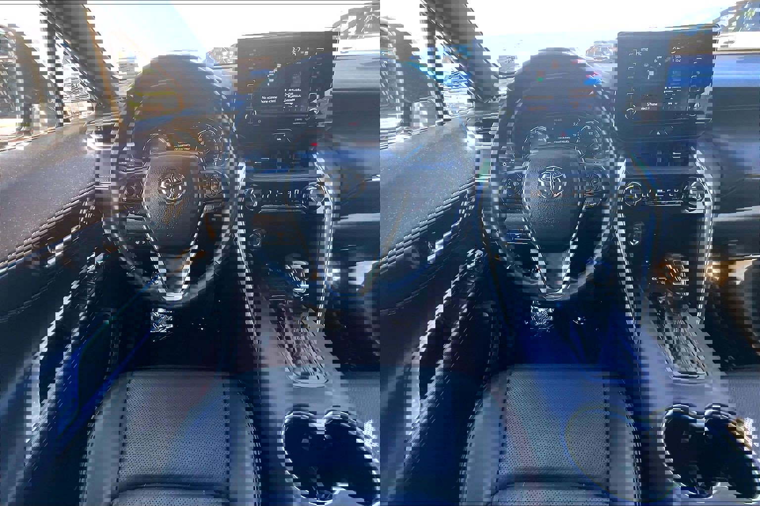 Used 2021 Toyota Venza XLE w/ Softex Package image 5