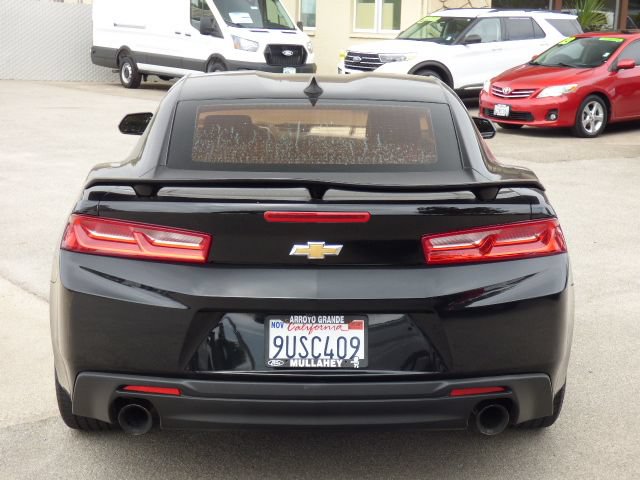 Used 2017 Chevrolet Camaro LT w/ Technology Package RWD image 4